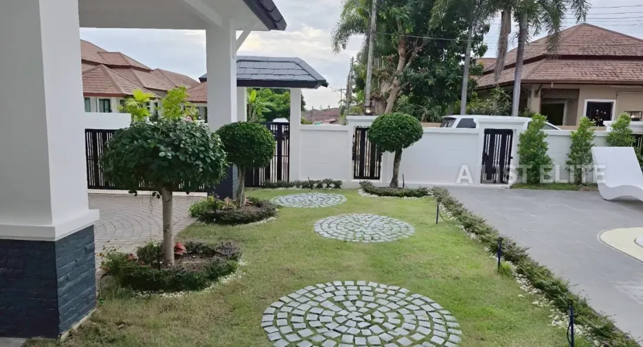 For rent 5 bedrooms house in Bang Lamung, Chonburi