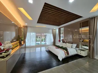 À louer 5 chambres maison à Bang Lamung, Chonburi