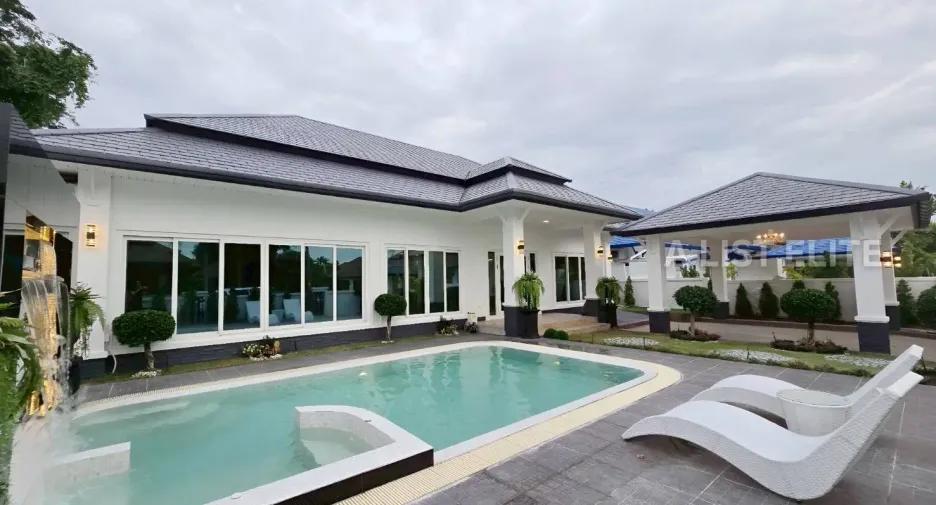 For rent 5 bedrooms house in Bang Lamung, Chonburi