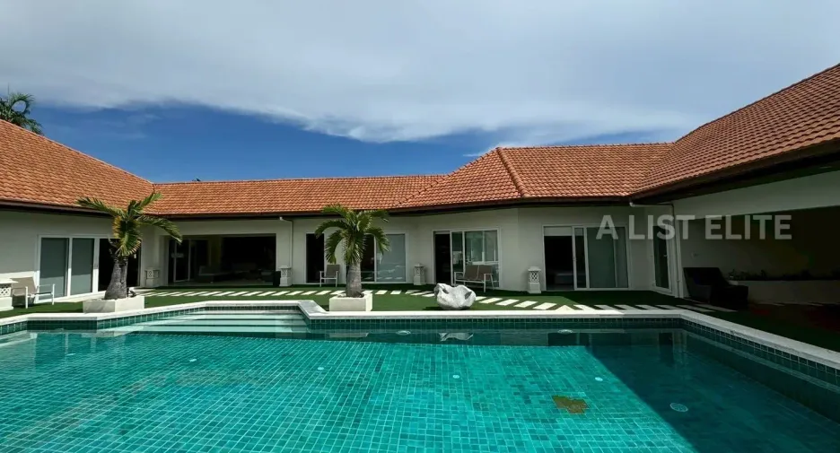 Haus zur Miete mit 6 Zimmer in Bang Lamung, Chonburi