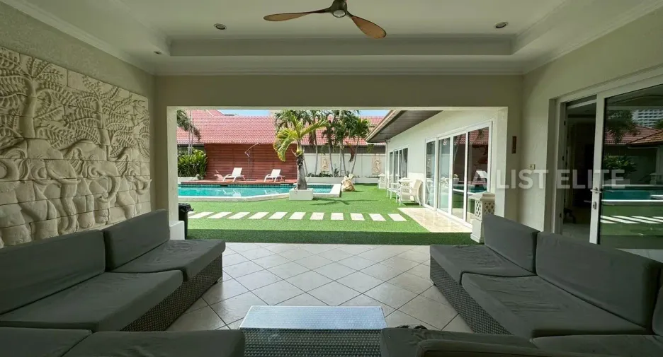 Haus zur Miete mit 6 Zimmer in Bang Lamung, Chonburi