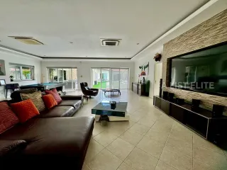 À louer 6 chambres maison à Bang Lamung, Chonburi