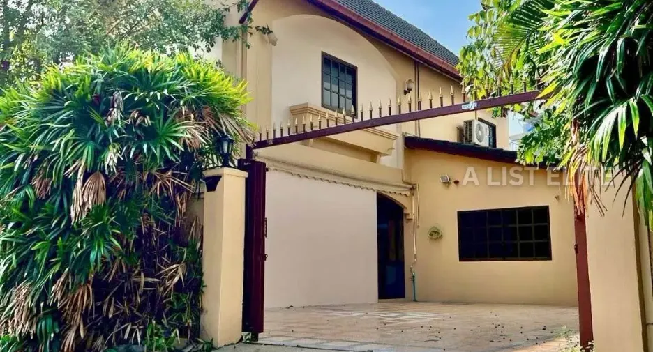 Haus zur Miete mit 12 Zimmer in Bang Lamung, Chonburi