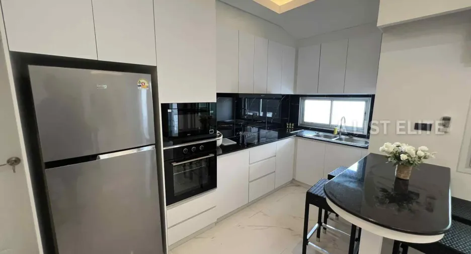 For rent 8 bedrooms house in Bang Lamung, Chonburi
