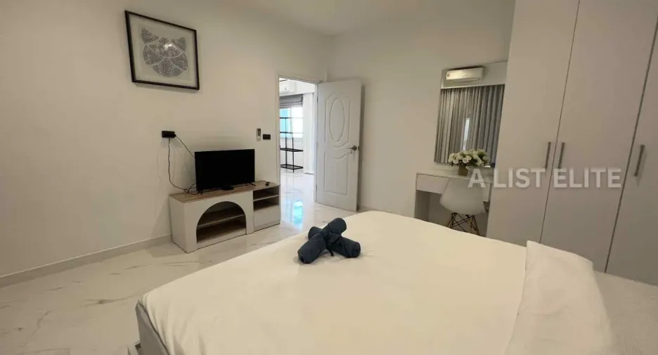For rent 8 bedrooms house in Bang Lamung, Chonburi