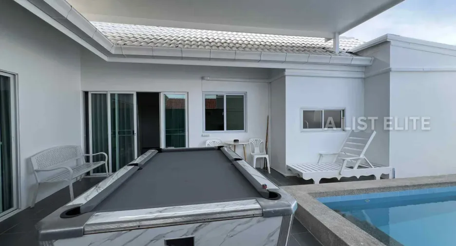 For rent 8 bedrooms house in Bang Lamung, Chonburi