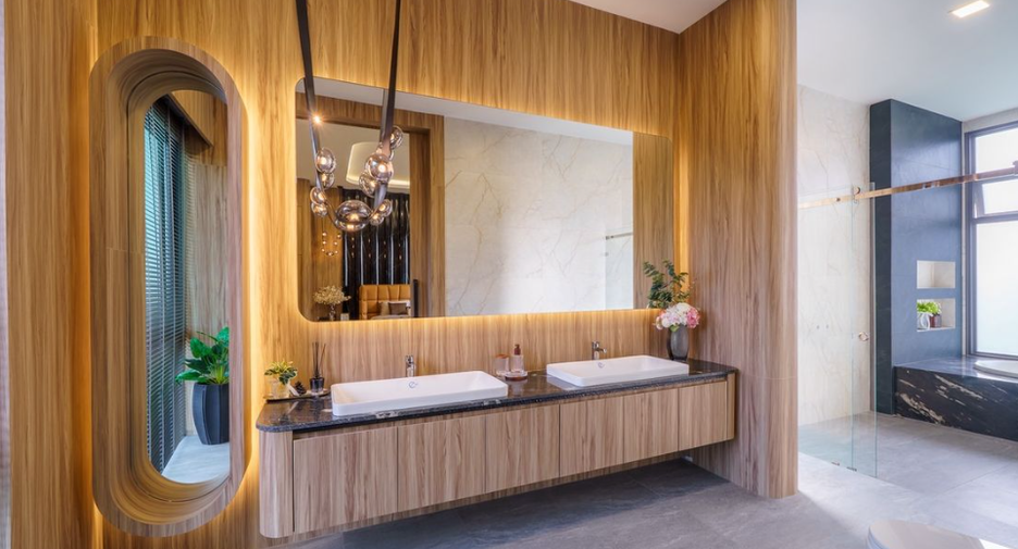Villa zum Kauf mit 6 Zimmer in Bang Lamung, Chonburi