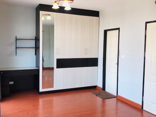 For sale 4 bedrooms house in Mueang Chon Buri, Chonburi