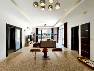 À louer 4 chambres maison à Hua Hin, Prachuap Khiri Khan