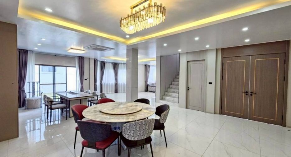 À vendre 4 chambres maison à Bang Lamung, Chonburi