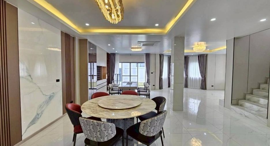 À vendre 4 chambres maison à Bang Lamung, Chonburi
