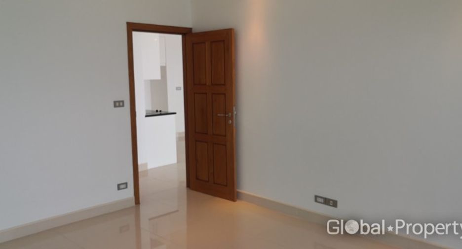 For sale 1 bed condo in Sattahip, Chonburi