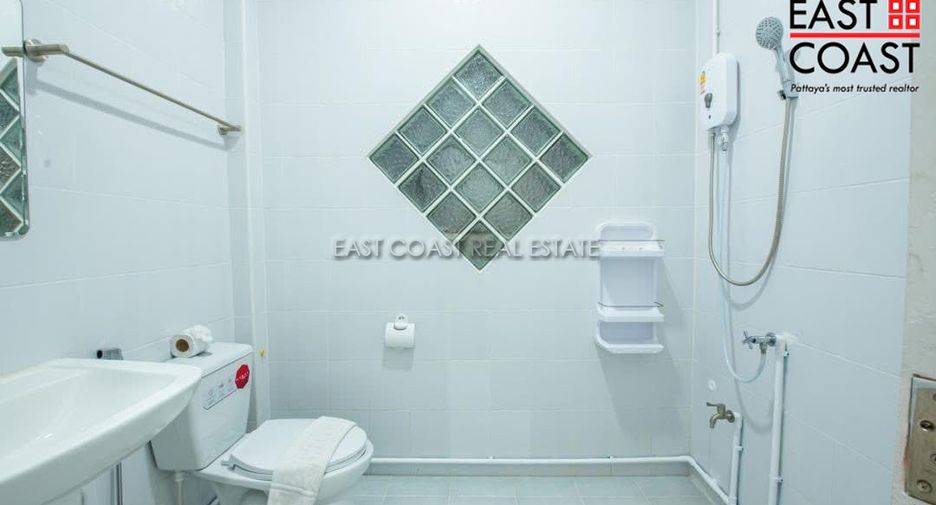 For sale 5 bedrooms house in Sattahip, Chonburi