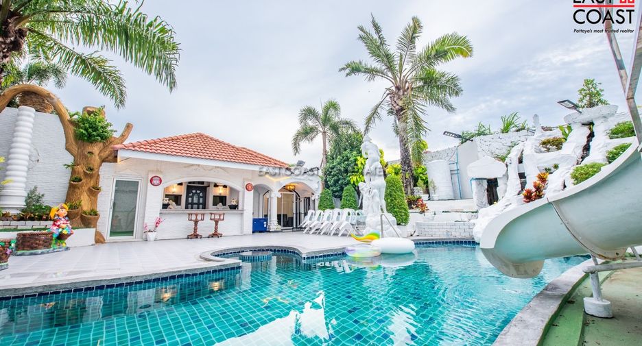 For sale 5 bedrooms house in Sattahip, Chonburi