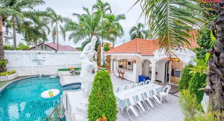 À vendre 5 chambres maison à Bang Saray, Pattaya