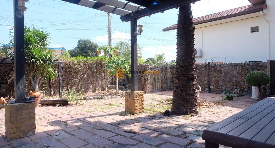 For sale 2 ベッドルーム house in Bang Lamung, Chonburi