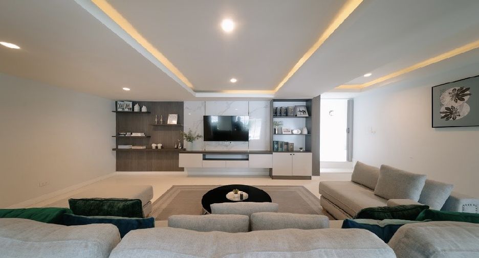 Casa en venta de 4 habitaciones en Bang Lamung, Chonburi