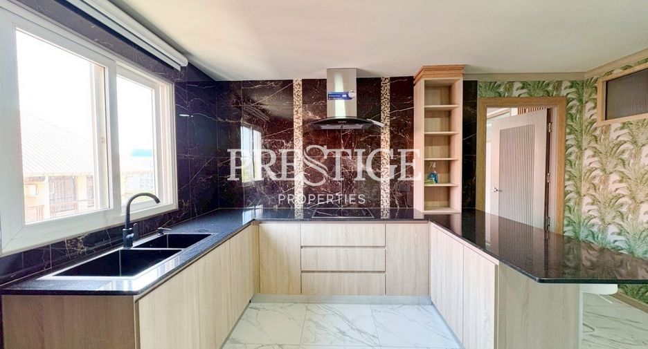 For sale 2 ベッドルーム condo in Bang Lamung, Chonburi