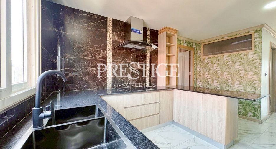 For sale 2 ベッドルーム condo in Bang Lamung, Chonburi