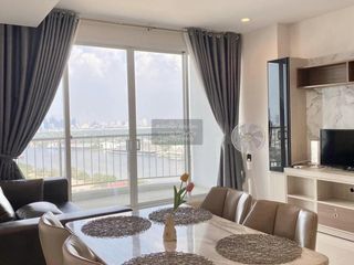 À louer 2 chambres condo à Yan Nawa, Bangkok