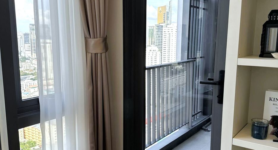 For rent 2 bedrooms condo in Khlong Toei, Bangkok