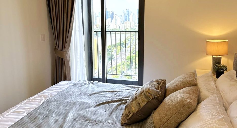For rent 2 bedrooms condo in Khlong Toei, Bangkok