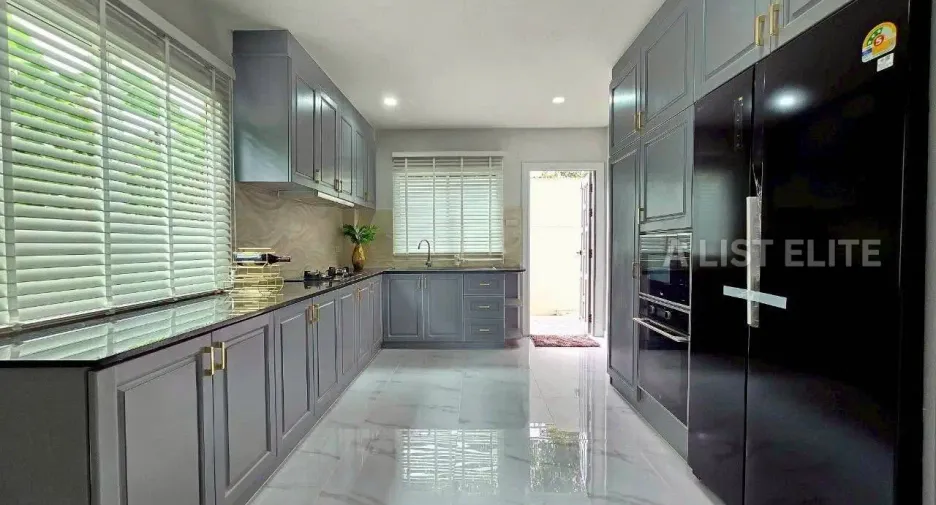 ขาย 4 ห้องนอน บ้านเดี่ยว ใน บางละมุง, ชลบุรี