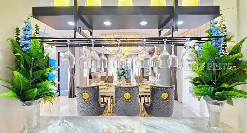 For sale 4 ベッドルーム house in South Pattaya, Pattaya