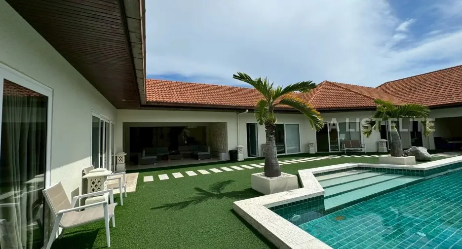 For rent 6 bedrooms house in Bang Lamung, Chonburi