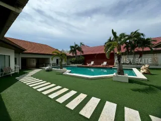 Haus zur Miete mit 6 Zimmer in Bang Lamung, Chonburi