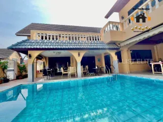 Haus zur Miete mit 12 Zimmer in Bang Lamung, Chonburi