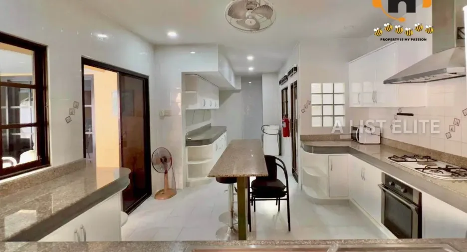 For rent 12 bedrooms house in Bang Lamung, Chonburi