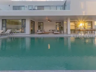 À louer 6 chambres maison à Bang Lamung, Chonburi
