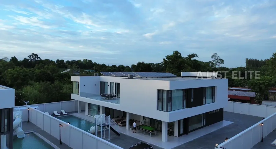 For rent 6 bedrooms house in Bang Lamung, Chonburi