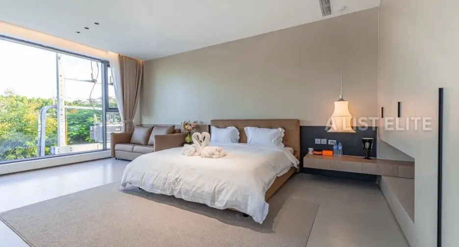 For rent 6 bedrooms house in Bang Lamung, Chonburi
