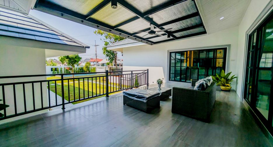 Haus zum Kauf mit 5 Zimmer in Bang Lamung, Chonburi
