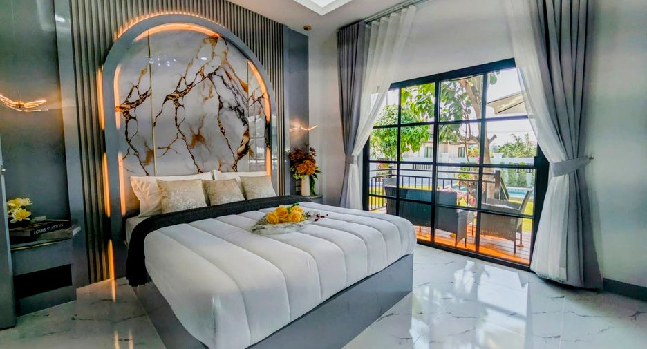Haus zum Kauf mit 5 Zimmer in Bang Lamung, Chonburi