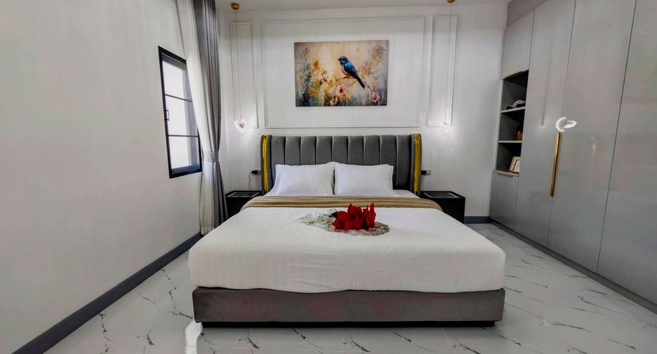 Haus zum Kauf mit 5 Zimmer in Bang Lamung, Chonburi