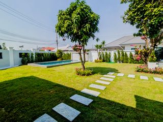 For sale 5 ベッドルーム house in Bang Lamung, Chonburi