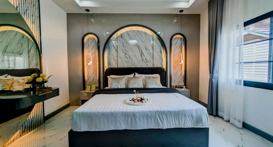 Haus zum Kauf mit 5 Zimmer in Bang Lamung, Chonburi