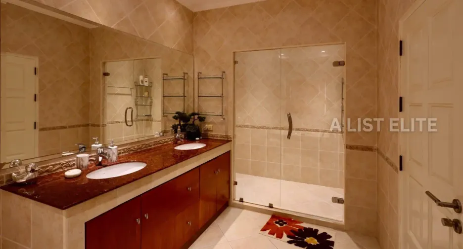 Haus zur Miete mit 6 Zimmer in Bang Lamung, Chonburi