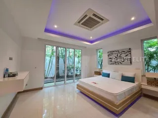 Haus zur Miete mit 3 Zimmer in Bang Lamung, Chonburi