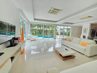 Haus zur Miete mit 3 Zimmer in Bang Lamung, Chonburi