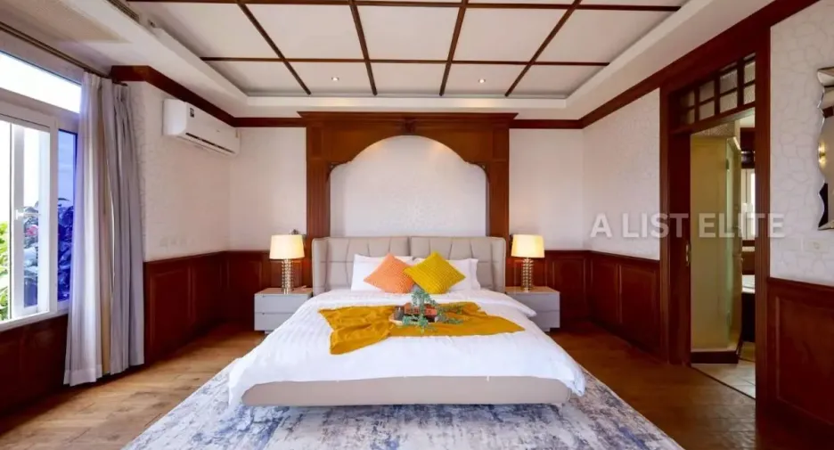 For rent 5 bedrooms house in Bang Lamung, Chonburi