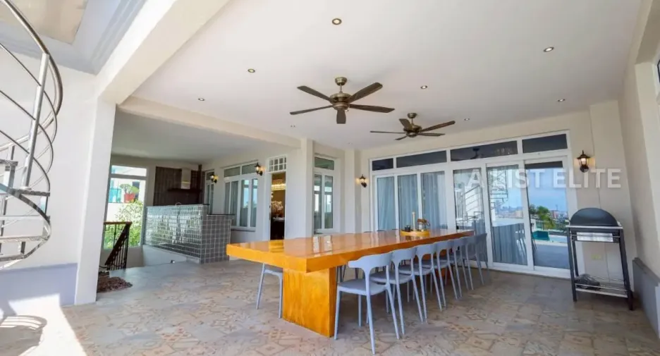 For rent 5 bedrooms house in Bang Lamung, Chonburi