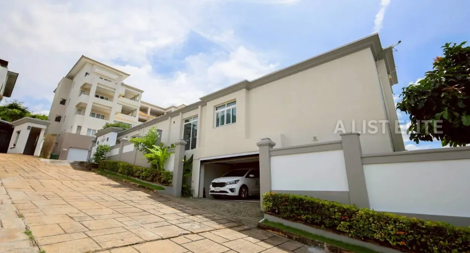 For rent 5 bedrooms house in Bang Lamung, Chonburi