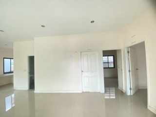 À vendre 3 chambres maison à Pluak Daeng, Rayong