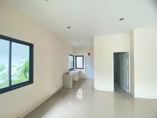 À vendre 3 chambres maison à Pluak Daeng, Rayong