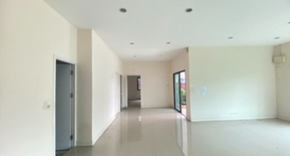 For sale 3 bedrooms house in Pluak Daeng, Rayong