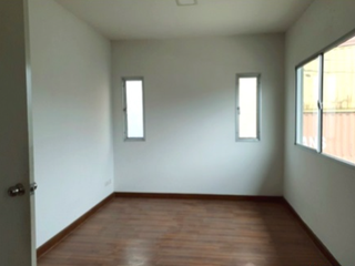 出售 3 卧室 独立屋 在 Si Racha, Chon Buri